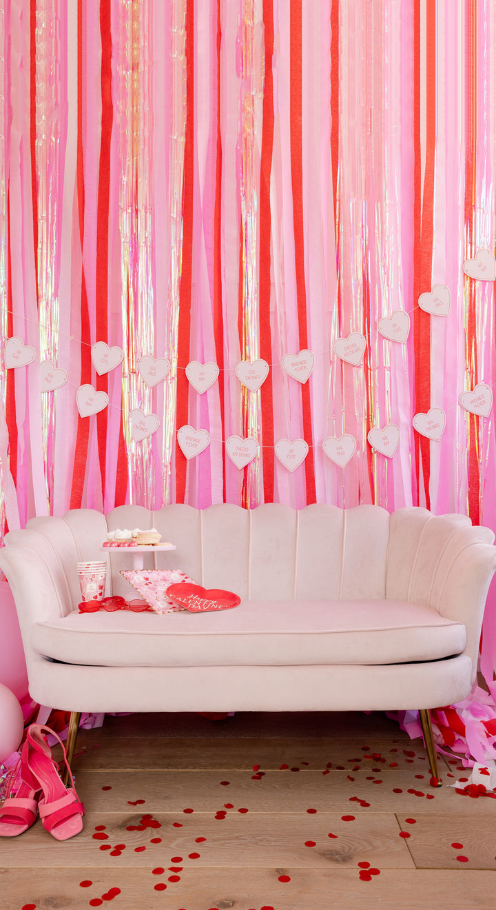 Plato de papel cuadrado para esparcir adornos de San Valentín