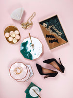 Manhattan - Platos de papel grandes premium de acuarela verde oscuro