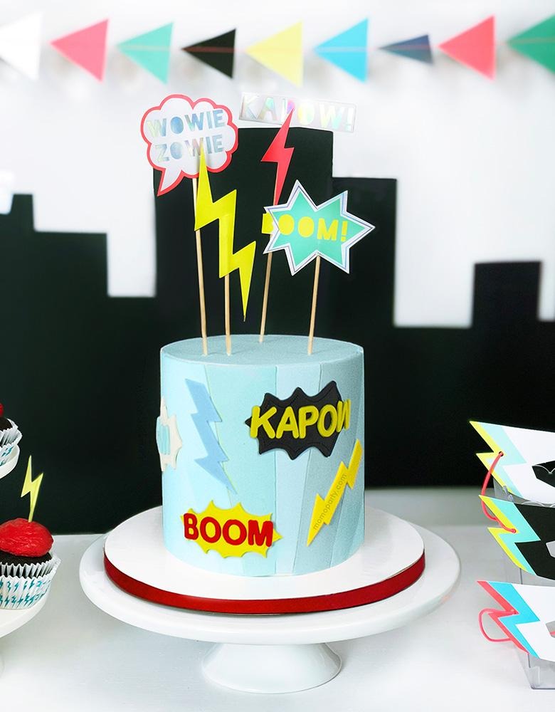 Adorno para tarta de superhéroe Meri Meri Zap! (juego de 6)